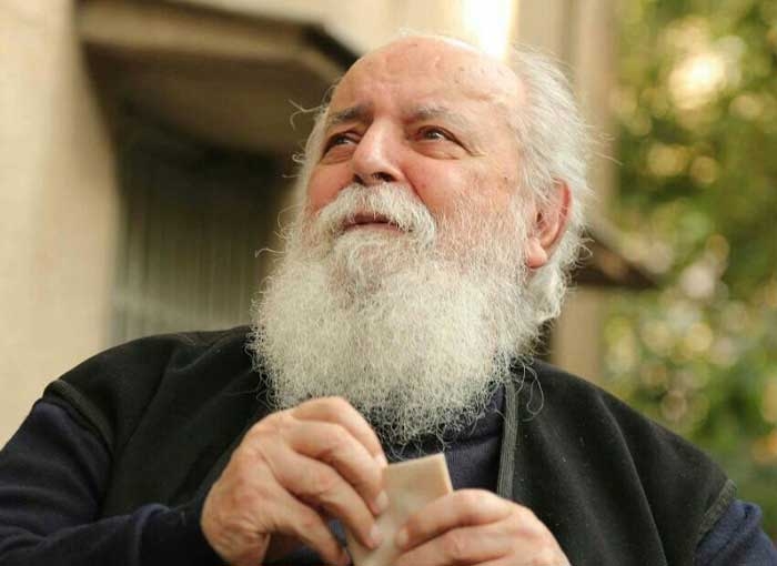 درخواست انتقال پیکر استاد ابتهاج به ایران