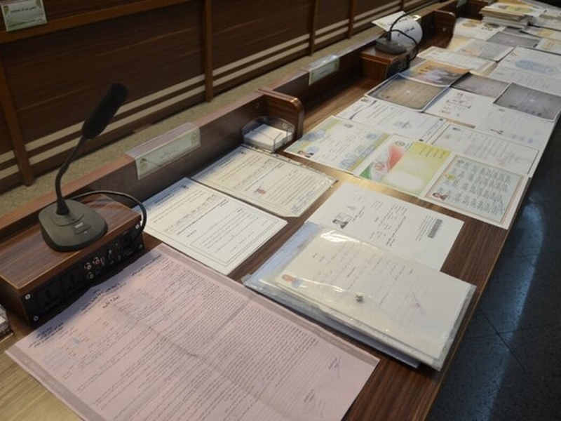 دستگیری اعضای یک باند جعل اسناد در اصفهان