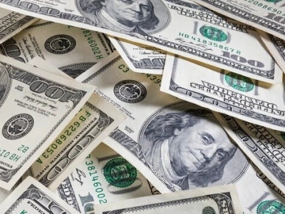 احتکار ارز در دفتر یک شرکت هواپیمایی