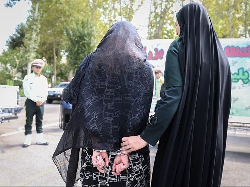 بازداشت ۲ زن با ۱۰ کوکتل مولوتوف در غرب تهران