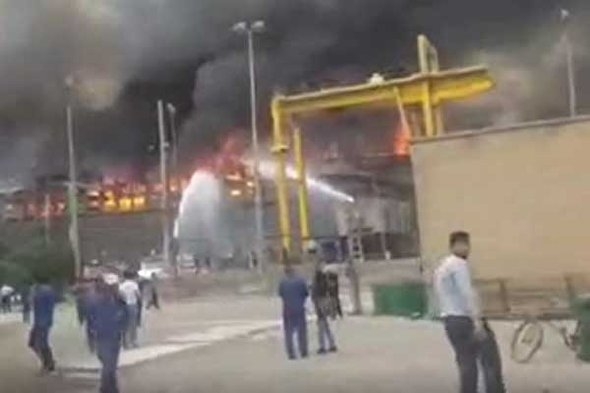 ببینید | آتش‌ سوزی در نیروگاه شهید عباسپور اصفهان