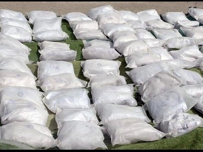 توقیف تریلی حامل مخدر شیشه در بزرگراه آزادگان تهران