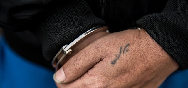 دستگیری مردی با ۱۳۰ کیلوگرم تریاک در شهرک اندیشه