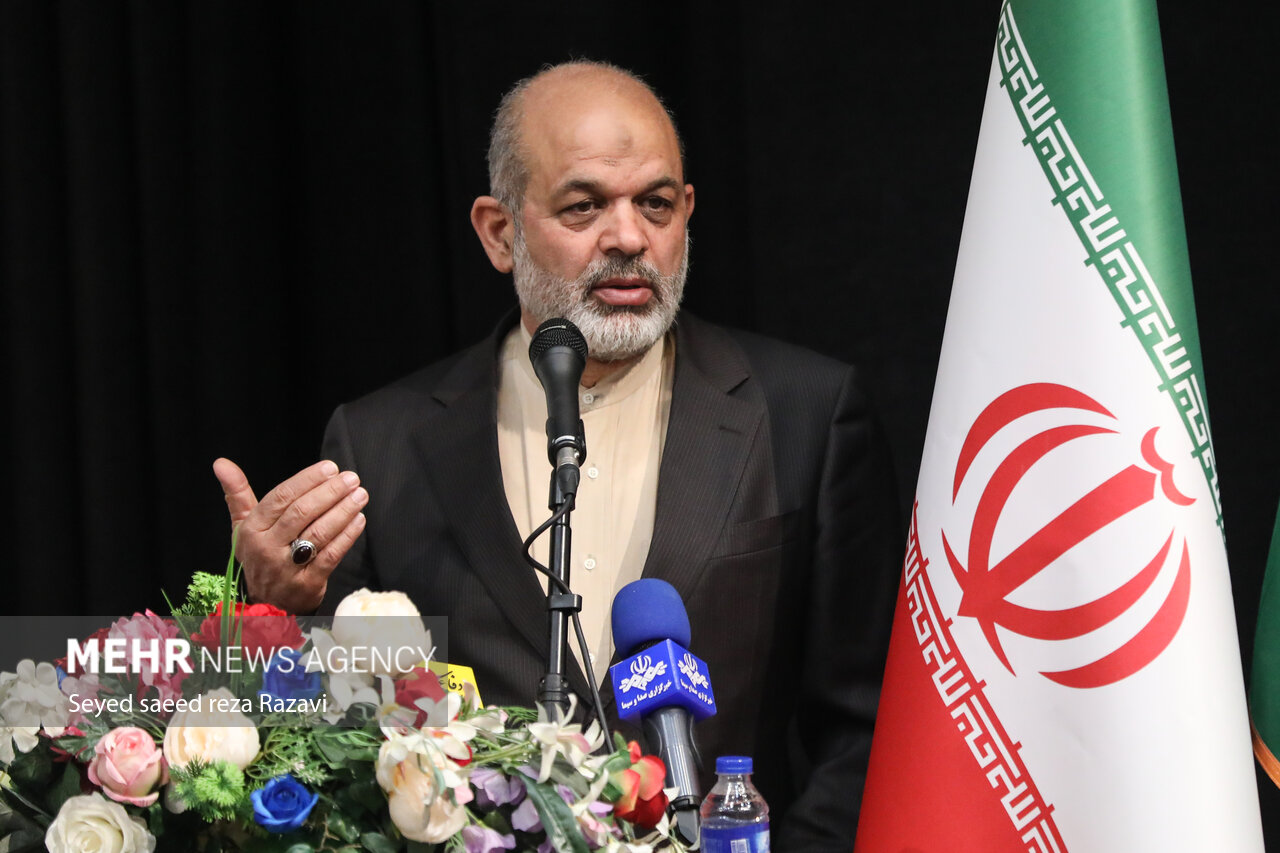 پیام تبریک سردار وحیدی به ناوگروه ۸۶ نیروی دریایی