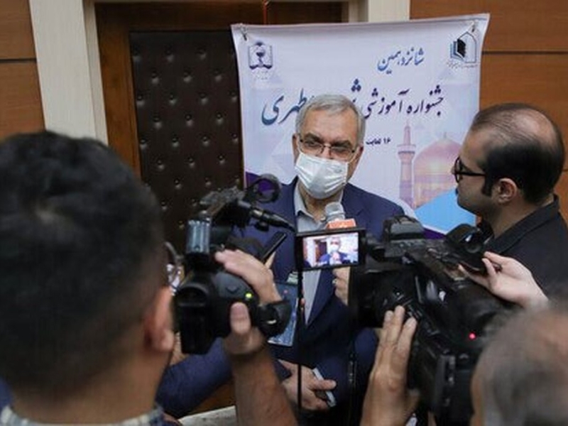 وزیر بهداشت: واکسن کرونا حداقل سالی یک بار تزریق شود