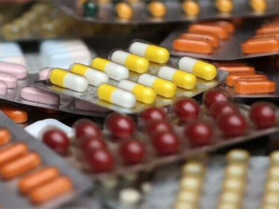 کشف انبار احتکار ۷۰ میلیارد ریال دارو در غرب تهران