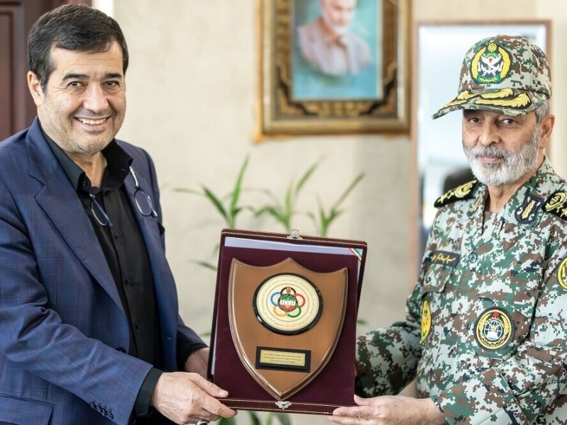 ورزش جزو برنامه‌های اساسی و واجب ارتش است