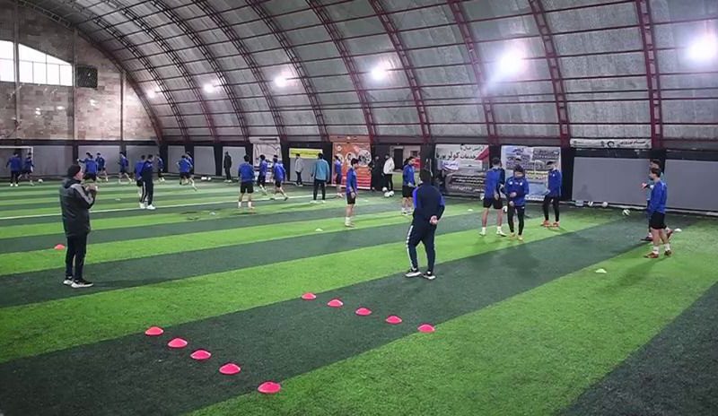 تقابل ملوان در ایستگاه نوزدم با سپاهان صدرنشین لیگ برتر فوتبال