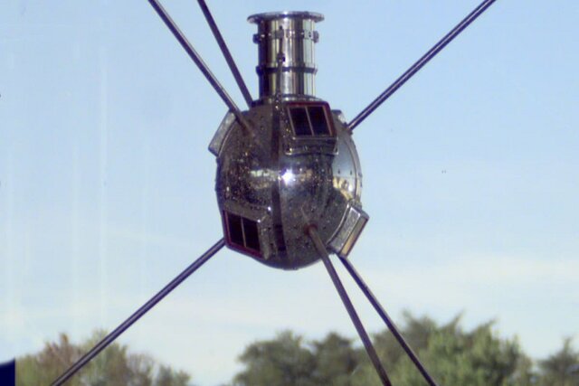 بازگشت به زمین پس از ۶۷ سال