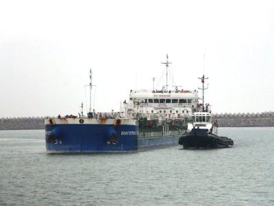 ورود کشتی های حامل روغن خوراکی به مجتمع بندری کاسپین