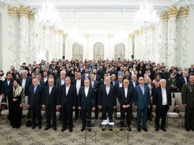 دیدار ایرانیان مقیم جمهوری آذربایجان با رئیس جمهور