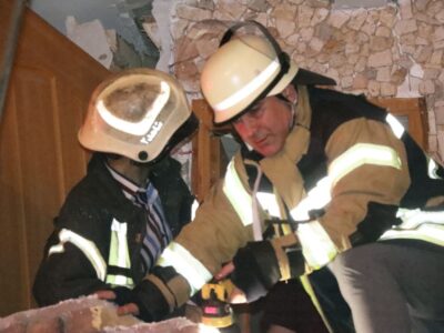 نشت گاز از انشعابات مغازه طلافروشی عامل انفجار دیشب در رشت