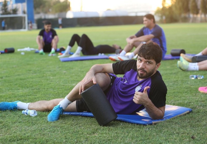 تلاش های استقلال برای حضور بازیکنان و مربیان خارجی در ایران