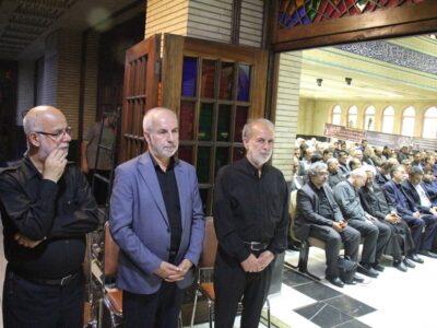 مراسم یادبود پدر مهندس کوچکی‌نژاد در مسجد نور تهران