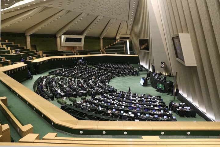 ایراد مجلس به آئین‌نامه دولت درباره بیمه پایه