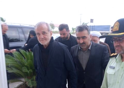 پزشکیان وارد بندر آستارا شد