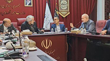 نشست مشترک استاندار و مجمع نمایندگان گیلان با وزیر اقتصاد