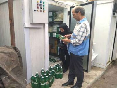 کشف بیش از ۸۰ لیتر نوشیدنی تاریخ مصرف گذشته در لنگرود
