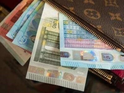 طرح جدید بانک مرکزی: تبدیل دلار گردشگران به کارت ریالی در فرودگاه‌ها