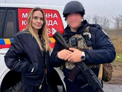 تصویری وایرال شده از حضور آنجلینا جولی در شهر خرسون اوکراین