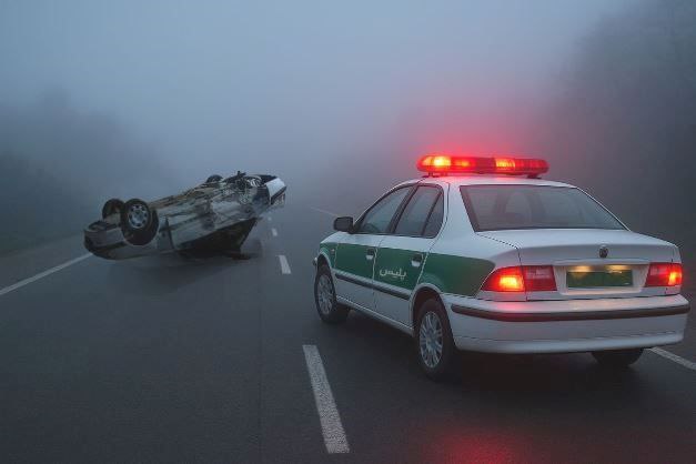 واژگونی خودروی سارقان سیم برق و مرگ راننده زن در شفت