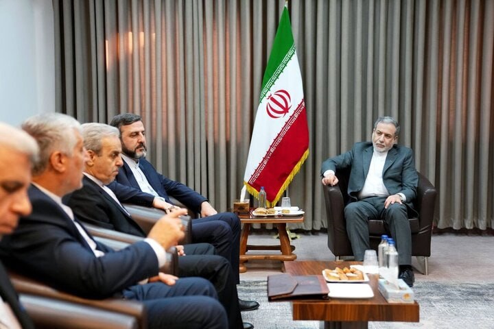 دیدار عراقچی با سفیران و رؤسای نمایندگی ایران در کشورهای ساحلی خزر