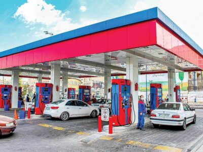 قیمت هر لیتر بنزین سوپر به ۸۰ هزار تومان رسید/ پرداخت ۲۵۰ هزار تومان هزینه سوخت گیری توسط رانندگان