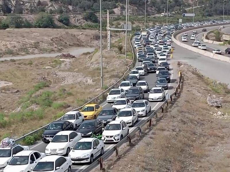 ترافیک در آزادراه رشت_قزوین سنگین است